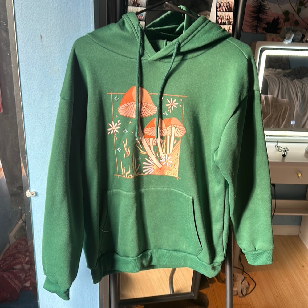 Green hippy mushroom hoodie